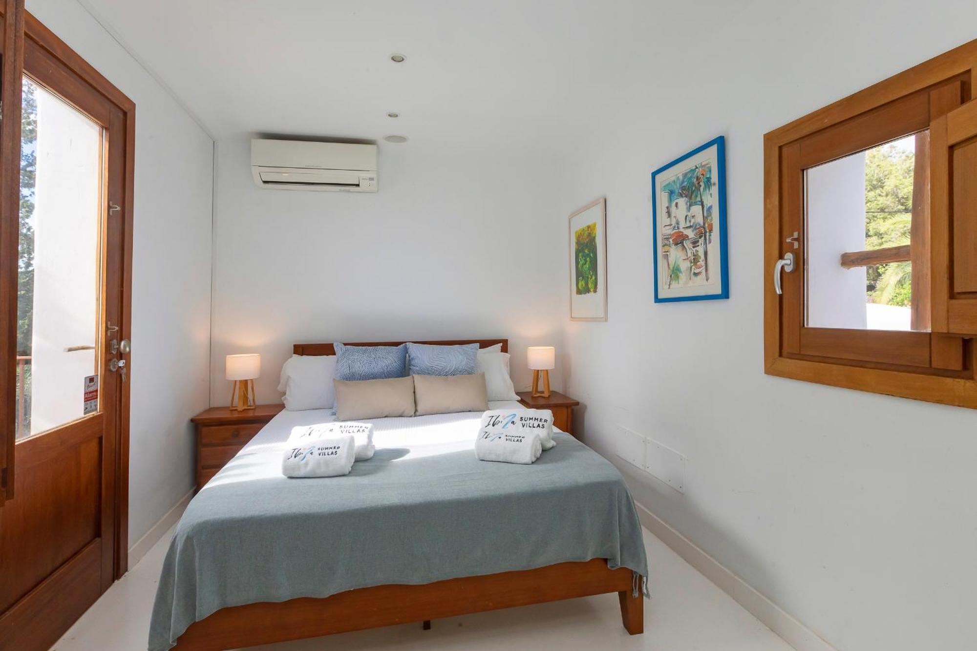 Villa Near Ibiza Town Sleeps 11 To 13 Guests Can Furnet Exterior foto